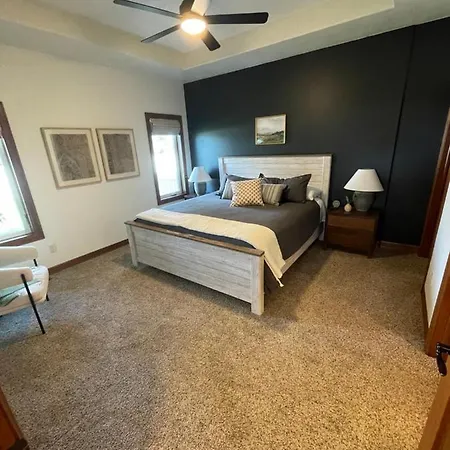 Friendly Falls Staycation Sioux Falls Exterior photo