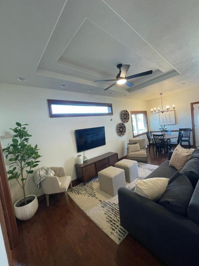 Friendly Falls Staycation Holiday home Sioux Falls